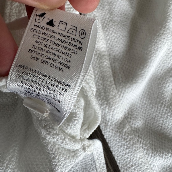 RW&CO White Textured Blouse with Crochet Cuffs – Size Small - Picture 6 of 7